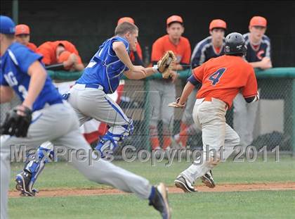 Thumbnail 3 in IMG Academies vs. Chaminade (Hard 9 National Classic) photogallery.