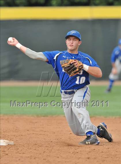 Thumbnail 2 in IMG Academies vs. Chaminade (Hard 9 National Classic) photogallery.