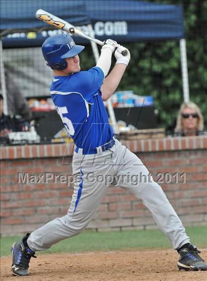 Thumbnail 3 in IMG Academies vs. Chaminade (Hard 9 National Classic) photogallery.