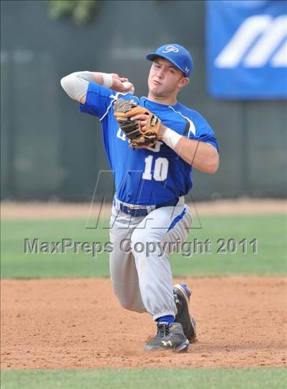 Thumbnail 2 in IMG Academies vs. Chaminade (Hard 9 National Classic) photogallery.
