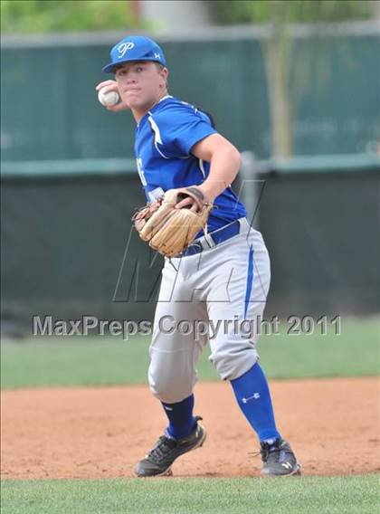 Thumbnail 2 in IMG Academies vs. Chaminade (Hard 9 National Classic) photogallery.