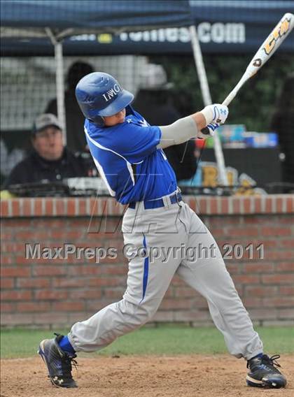 Thumbnail 3 in IMG Academies vs. Chaminade (Hard 9 National Classic) photogallery.