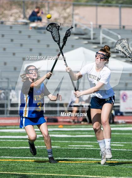 Thumbnail 2 in Santa Monica vs Notre Dame (Gold Goast Invitational) photogallery.