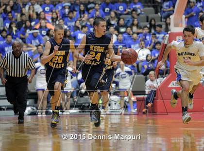 Thumbnail 2 in Caruthers vs. Kern Valley (CIF CS D5 Final) photogallery.