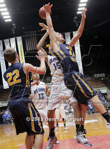 Thumbnail 1 in Caruthers vs. Kern Valley (CIF CS D5 Final) photogallery.