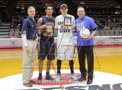 Thumbnail 2 in Caruthers vs. Kern Valley (CIF CS D5 Final) photogallery.