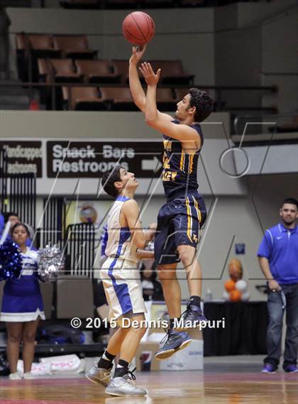 Thumbnail 3 in Caruthers vs. Kern Valley (CIF CS D5 Final) photogallery.