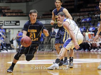 Thumbnail 2 in Caruthers vs. Kern Valley (CIF CS D5 Final) photogallery.