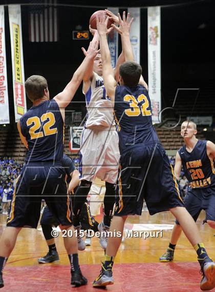 Thumbnail 1 in Caruthers vs. Kern Valley (CIF CS D5 Final) photogallery.