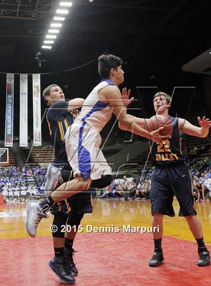 Thumbnail 1 in Caruthers vs. Kern Valley (CIF CS D5 Final) photogallery.