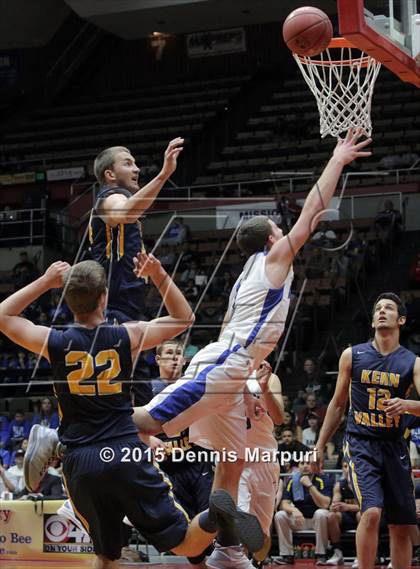 Thumbnail 1 in Caruthers vs. Kern Valley (CIF CS D5 Final) photogallery.