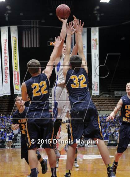 Thumbnail 2 in Caruthers vs. Kern Valley (CIF CS D5 Final) photogallery.