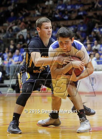 Thumbnail 2 in Caruthers vs. Kern Valley (CIF CS D5 Final) photogallery.