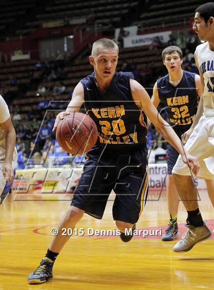 Thumbnail 1 in Caruthers vs. Kern Valley (CIF CS D5 Final) photogallery.