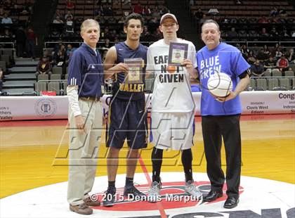 Thumbnail 1 in Caruthers vs. Kern Valley (CIF CS D5 Final) photogallery.