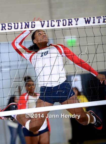 Thumbnail 2 in Pitman vs. Redondo Union (CIF State D1 Final) photogallery.