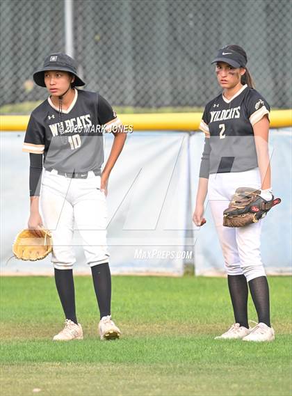 Thumbnail 3 in Northwest Christian vs. Chinle (AIA 3A Play-In) photogallery.