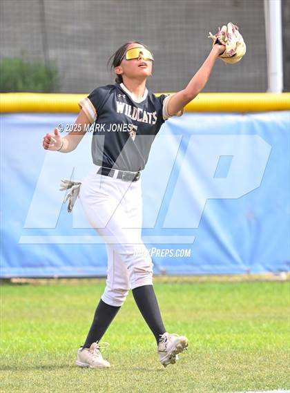 Thumbnail 2 in Northwest Christian vs. Chinle (AIA 3A Play-In) photogallery.