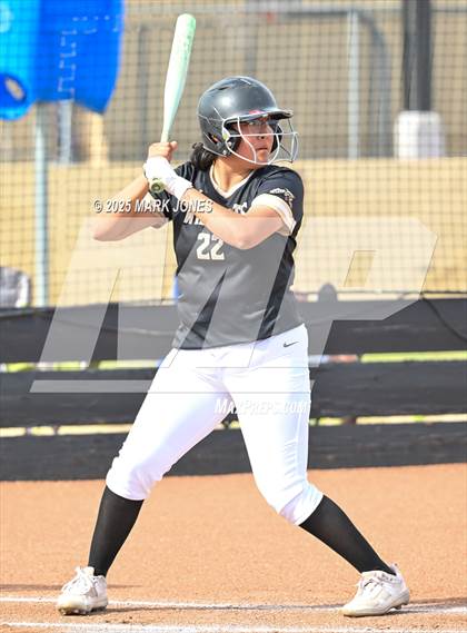 Thumbnail 3 in Northwest Christian vs. Chinle (AIA 3A Play-In) photogallery.