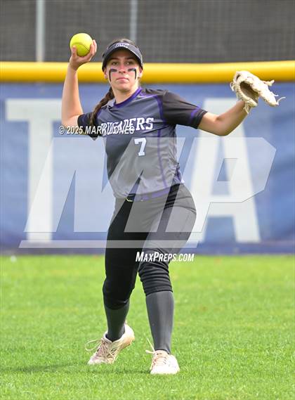 Thumbnail 3 in Northwest Christian vs. Chinle (AIA 3A Play-In) photogallery.