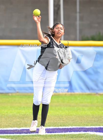 Thumbnail 3 in Northwest Christian vs. Chinle (AIA 3A Play-In) photogallery.