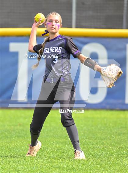 Thumbnail 3 in Northwest Christian vs. Chinle (AIA 3A Play-In) photogallery.