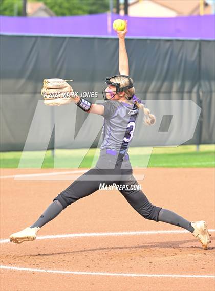 Thumbnail 3 in Northwest Christian vs. Chinle (AIA 3A Play-In) photogallery.