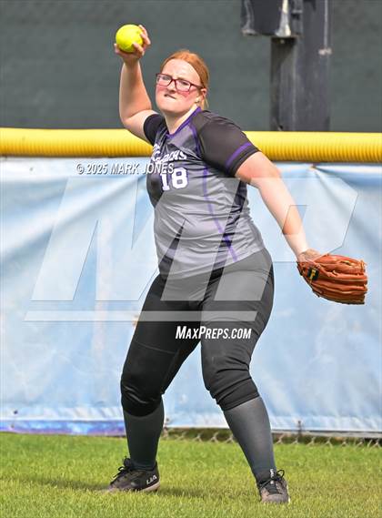 Thumbnail 3 in Northwest Christian vs. Chinle (AIA 3A Play-In) photogallery.