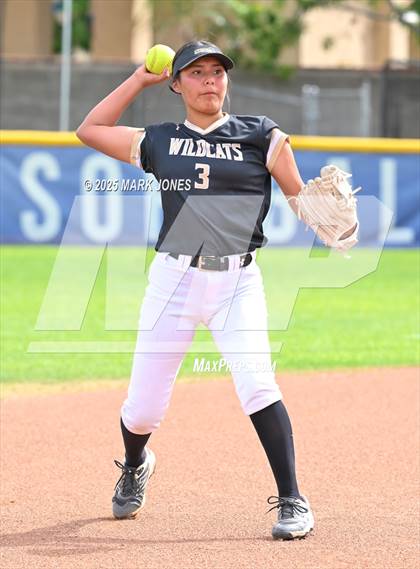 Thumbnail 3 in Northwest Christian vs. Chinle (AIA 3A Play-In) photogallery.