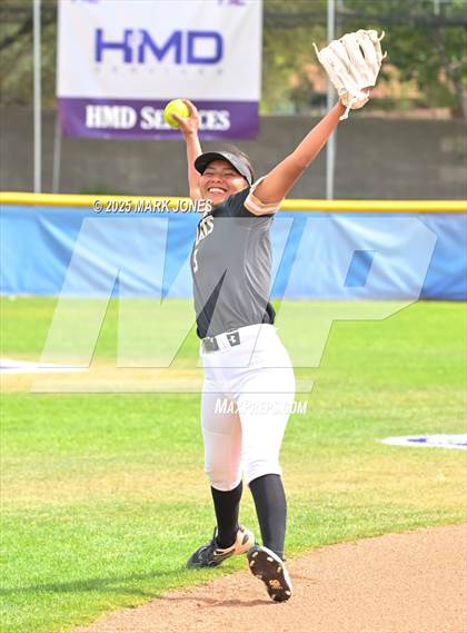 Thumbnail 3 in Northwest Christian vs. Chinle (AIA 3A Play-In) photogallery.