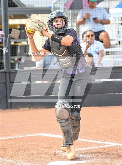 Thumbnail 2 in Northwest Christian vs. Chinle (AIA 3A Play-In) photogallery.