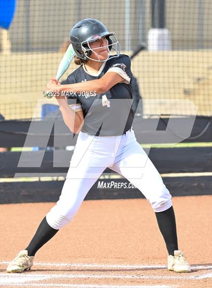 Thumbnail 3 in Northwest Christian vs. Chinle (AIA 3A Play-In) photogallery.