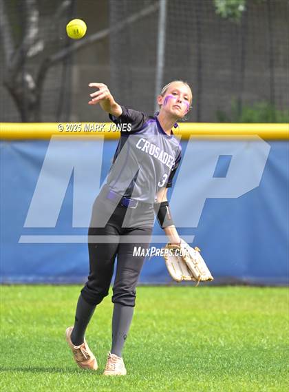 Thumbnail 3 in Northwest Christian vs. Chinle (AIA 3A Play-In) photogallery.