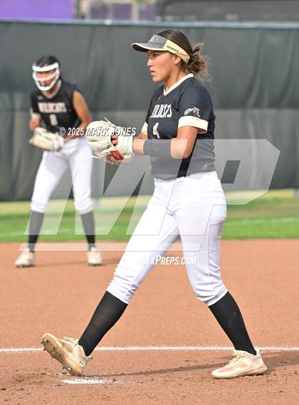 Thumbnail 1 in Northwest Christian vs. Chinle (AIA 3A Play-In) photogallery.