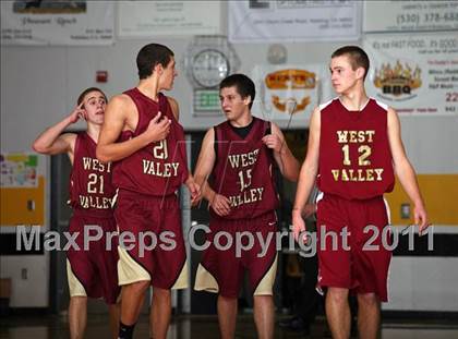 Thumbnail 1 in Central Valley vs. West Valley (Hornet Classic Tournament) photogallery.