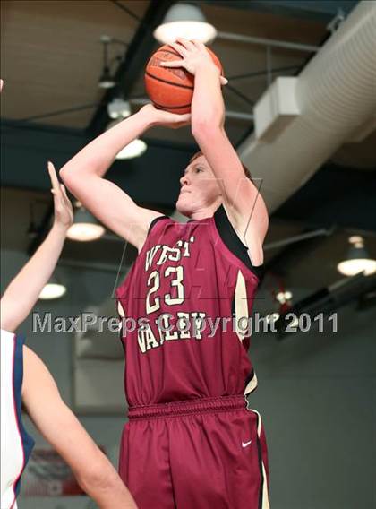 Thumbnail 3 in Central Valley vs. West Valley (Hornet Classic Tournament) photogallery.