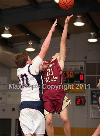 Thumbnail 3 in Central Valley vs. West Valley (Hornet Classic Tournament) photogallery.