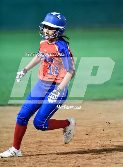 Thumbnail 3 in South Grand Prairie @ Cedar Hill photogallery.