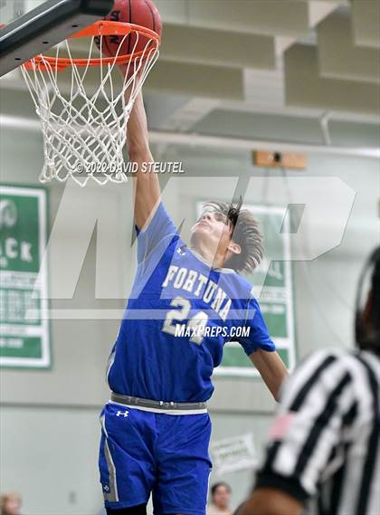 Thumbnail 1 in Fortuna vs. Dixon (Steve Cauchi Ram Jam) photogallery.