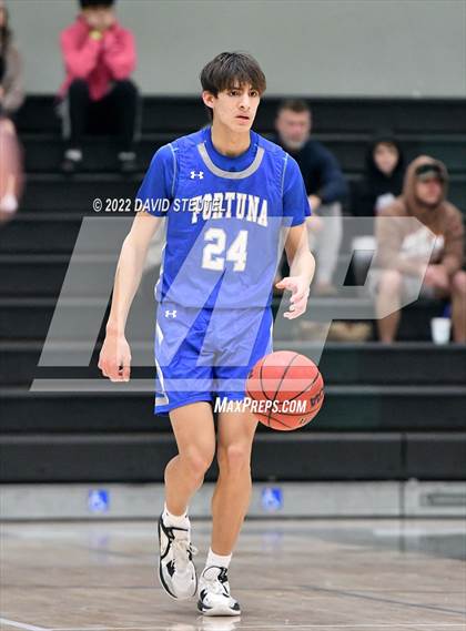 Thumbnail 2 in Fortuna vs. Dixon (Steve Cauchi Ram Jam) photogallery.
