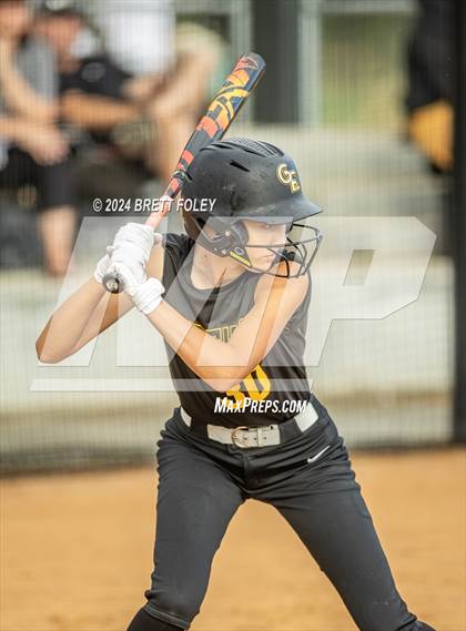 Thumbnail 2 in Gretna East vs. Lincoln Southeast photogallery.