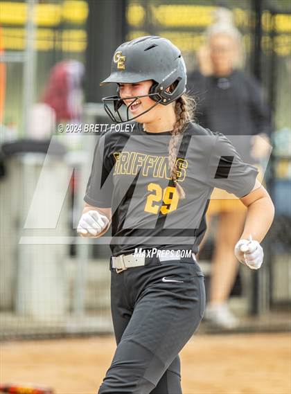 Thumbnail 3 in Gretna East vs. Lincoln Southeast photogallery.