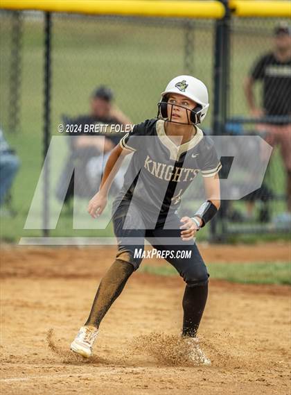 Thumbnail 1 in Gretna East vs. Lincoln Southeast photogallery.