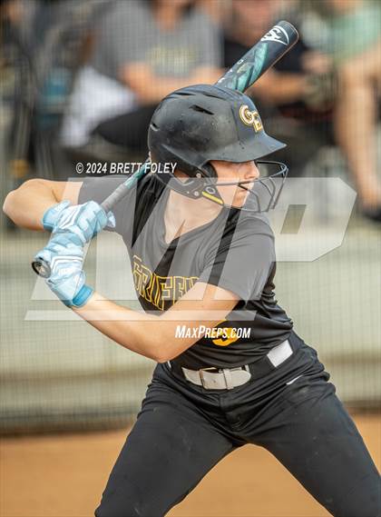 Thumbnail 3 in Gretna East vs. Lincoln Southeast photogallery.