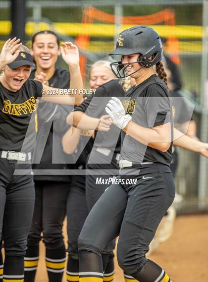 Thumbnail 1 in Gretna East vs. Lincoln Southeast photogallery.