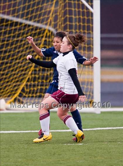 Thumbnail 1 in Pearland vs Cypress Ridge (Pearland ISD Soccer Shootout) photogallery.