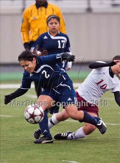 Thumbnail 1 in Pearland vs Cypress Ridge (Pearland ISD Soccer Shootout) photogallery.