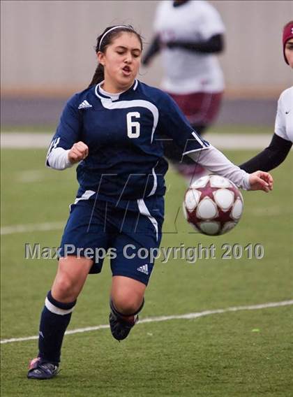 Thumbnail 2 in Pearland vs Cypress Ridge (Pearland ISD Soccer Shootout) photogallery.