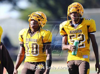 Thumbnail 3 in Lincoln vs. Mission (CIF SF Section Final) photogallery.