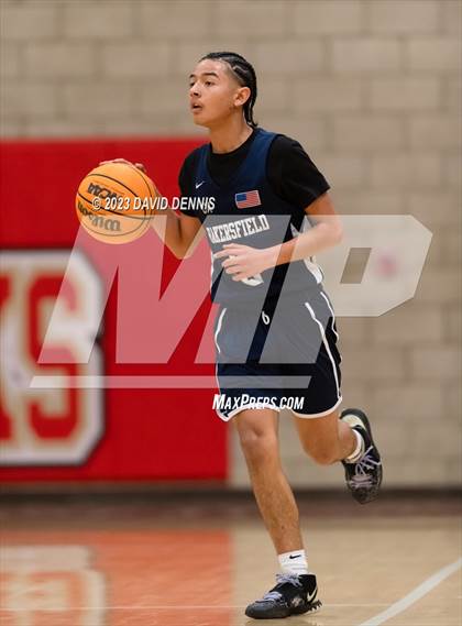 Thumbnail 2 in Centennial vs Bakersfield photogallery.
